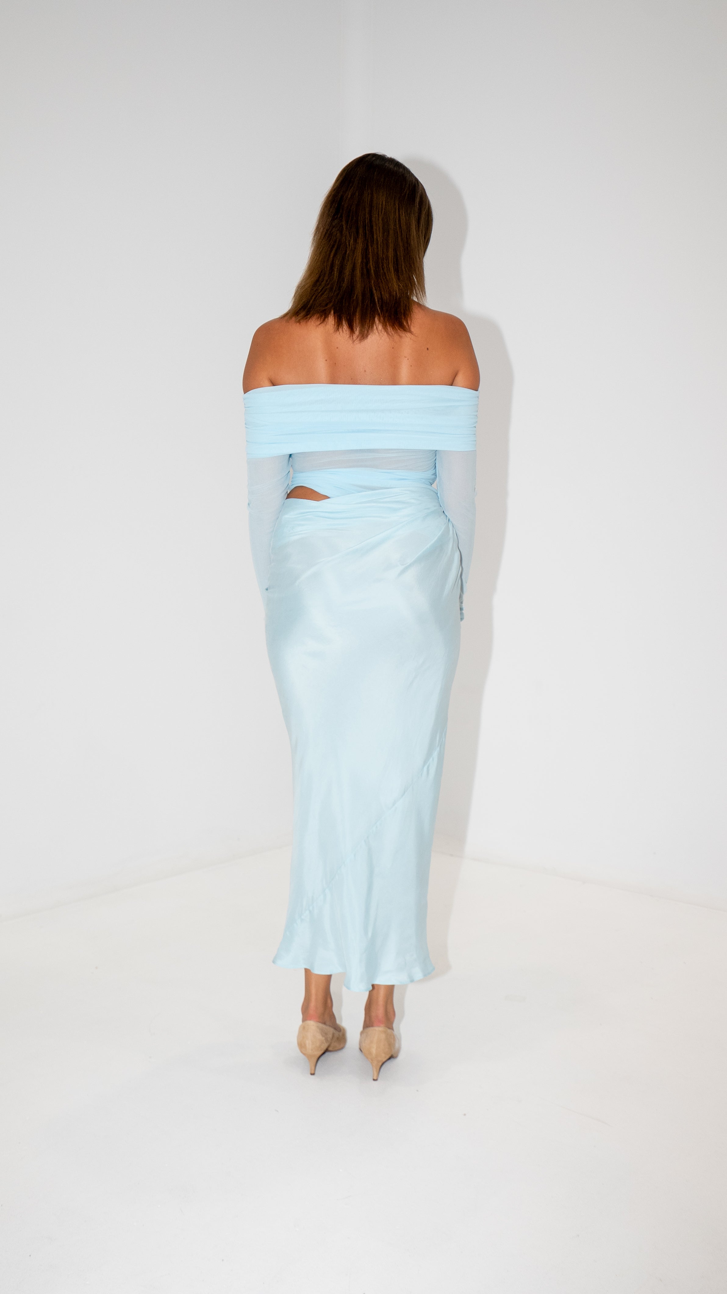 Benni Yasmin Off-Shoulder Maxi Long Sleeve